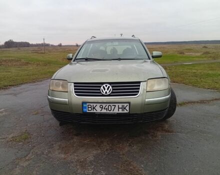 Зеленый Фольксваген Пассат, объемом двигателя 1.9 л и пробегом 392 тыс. км за 3400 $, фото 7 на Automoto.ua