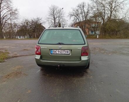 Зеленый Фольксваген Пассат, объемом двигателя 1.9 л и пробегом 392 тыс. км за 3400 $, фото 4 на Automoto.ua