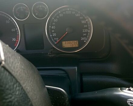 Зеленый Фольксваген Пассат, объемом двигателя 1.6 л и пробегом 338 тыс. км за 4850 $, фото 5 на Automoto.ua