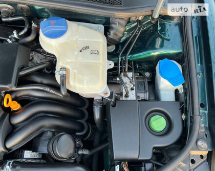 Зеленый Фольксваген Пассат, объемом двигателя 1.6 л и пробегом 212 тыс. км за 4999 $, фото 3 на Automoto.ua
