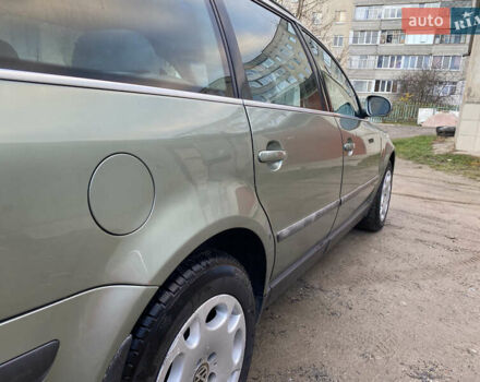 Зелений Фольксваген Пассат, об'ємом двигуна 1.9 л та пробігом 360 тис. км за 4000 $, фото 6 на Automoto.ua