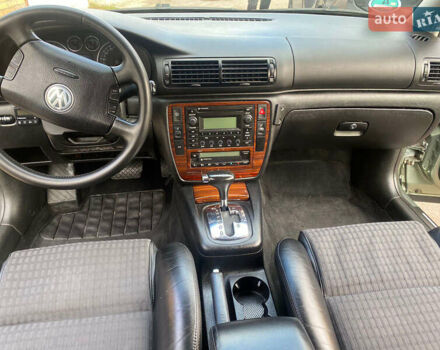 Зеленый Фольксваген Пассат, объемом двигателя 1.78 л и пробегом 191 тыс. км за 5950 $, фото 45 на Automoto.ua