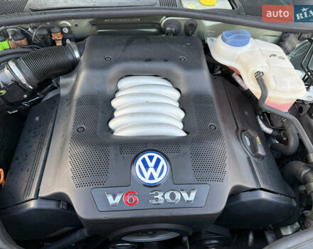 Зелений Фольксваген Пассат, об'ємом двигуна 2.77 л та пробігом 176 тис. км за 3850 $, фото 22 на Automoto.ua