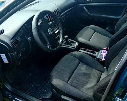 Зеленый Фольксваген Пассат, объемом двигателя 1.6 л и пробегом 338 тыс. км за 4850 $, фото 6 на Automoto.ua