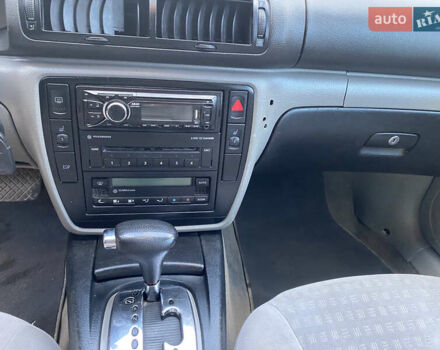 Зелений Фольксваген Пассат, об'ємом двигуна 1.9 л та пробігом 360 тис. км за 4000 $, фото 23 на Automoto.ua