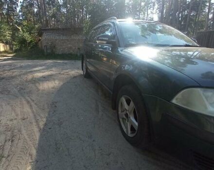 Зеленый Фольксваген Пассат, объемом двигателя 1.6 л и пробегом 400 тыс. км за 3700 $, фото 1 на Automoto.ua