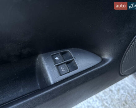 Зеленый Фольксваген Пассат, объемом двигателя 1.9 л и пробегом 267 тыс. км за 4150 $, фото 29 на Automoto.ua