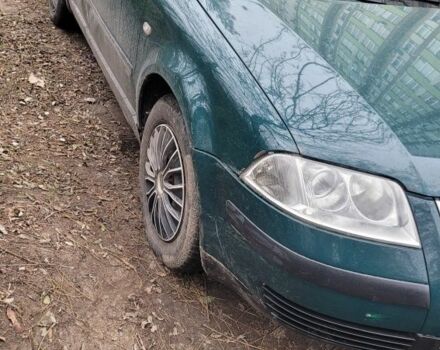 Зеленый Фольксваген Пассат, объемом двигателя 0 л и пробегом 300 тыс. км за 2500 $, фото 1 на Automoto.ua