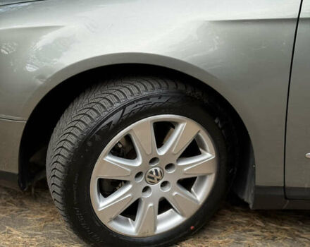 Зеленый Фольксваген Пассат, объемом двигателя 2 л и пробегом 211 тыс. км за 7500 $, фото 56 на Automoto.ua