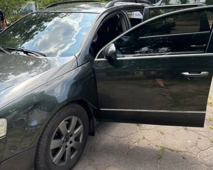 Зеленый Фольксваген Пассат, объемом двигателя 2 л и пробегом 235 тыс. км за 6000 $, фото 6 на Automoto.ua