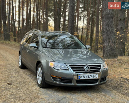 Зеленый Фольксваген Пассат, объемом двигателя 2 л и пробегом 211 тыс. км за 7500 $, фото 13 на Automoto.ua