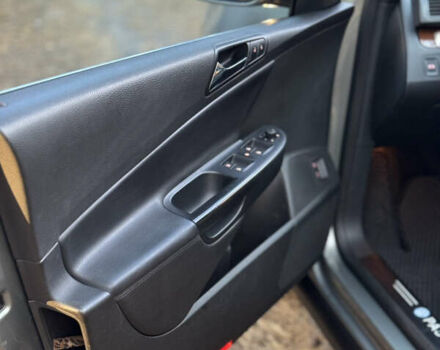 Зеленый Фольксваген Пассат, объемом двигателя 2 л и пробегом 211 тыс. км за 7500 $, фото 53 на Automoto.ua