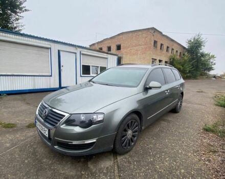 Зеленый Фольксваген Пассат, объемом двигателя 2 л и пробегом 190 тыс. км за 5800 $, фото 2 на Automoto.ua