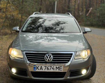 Зеленый Фольксваген Пассат, объемом двигателя 2 л и пробегом 211 тыс. км за 7500 $, фото 1 на Automoto.ua