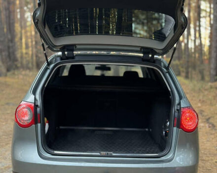 Зеленый Фольксваген Пассат, объемом двигателя 2 л и пробегом 211 тыс. км за 7500 $, фото 54 на Automoto.ua