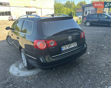 Зелений Фольксваген Пассат, об'ємом двигуна 1.6 л та пробігом 206 тис. км за 6999 $, фото 18 на Automoto.ua