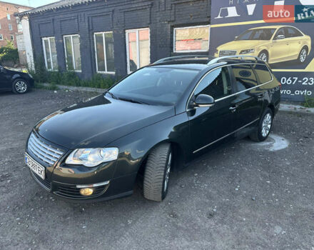 Зелений Фольксваген Пассат, об'ємом двигуна 1.6 л та пробігом 206 тис. км за 6999 $, фото 27 на Automoto.ua