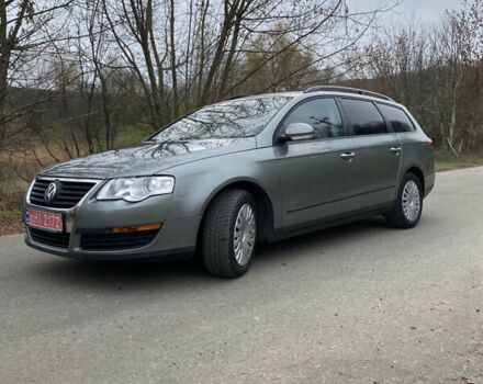 Зеленый Фольксваген Пассат, объемом двигателя 1.4 л и пробегом 266 тыс. км за 6400 $, фото 1 на Automoto.ua