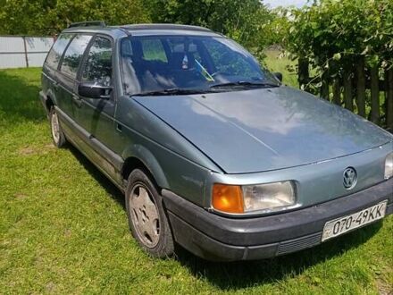 Фольксваген Пассат 1989 у Иванкове на Automoto.ua Зелений Фольксваген Пассат, об'ємом двигуна 1.6 л та пробігом 500 тис. км за 1900 $, фото 1 на Automoto.ua