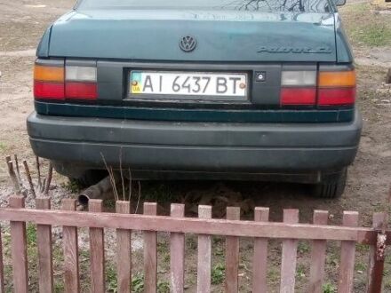 Зеленый Фольксваген Пассат, объемом двигателя 1.8 л и пробегом 425 тыс. км за 1000 $, фото 1 на Automoto.ua