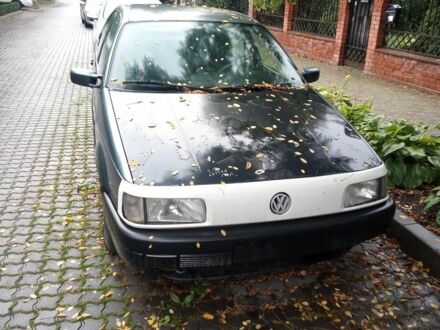 Зеленый Фольксваген Пассат, объемом двигателя 2 л и пробегом 200 тыс. км за 1200 $, фото 1 на Automoto.ua