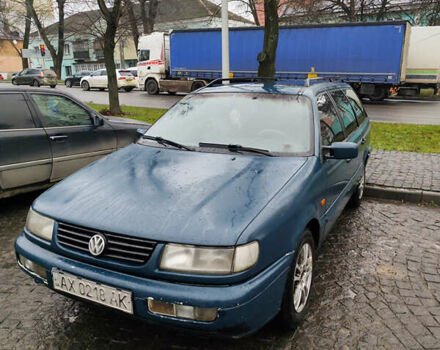 Зелений Фольксваген Пассат, об'ємом двигуна 1.8 л та пробігом 380 тис. км за 1000 $, фото 1 на Automoto.ua