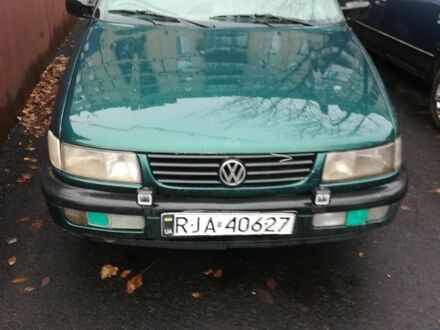 Зеленый Фольксваген Пассат, объемом двигателя 0 л и пробегом 432 тыс. км за 1186 $, фото 1 на Automoto.ua