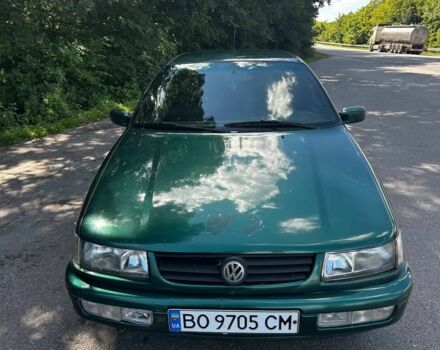 Зеленый Фольксваген Пассат, объемом двигателя 2 л и пробегом 480 тыс. км за 1400 $, фото 1 на Automoto.ua