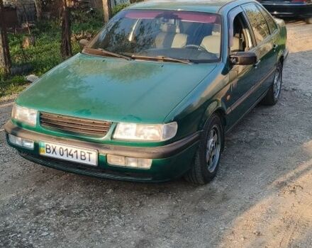 Зелений Фольксваген Пассат, об'ємом двигуна 1.8 л та пробігом 359 тис. км за 2499 $, фото 1 на Automoto.ua