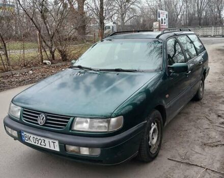Зелений Фольксваген Пассат, об'ємом двигуна 1.9 л та пробігом 320 тис. км за 2200 $, фото 1 на Automoto.ua