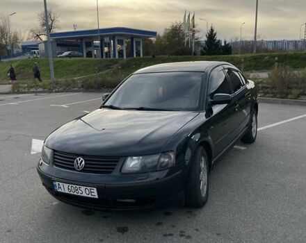 Зелений Фольксваген Пассат, об'ємом двигуна 1.78 л та пробігом 328 тис. км за 3250 $, фото 1 на Automoto.ua