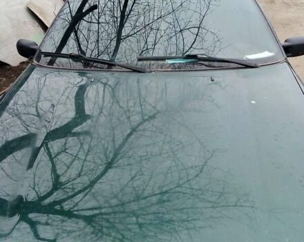 Зеленый Фольксваген Пассат, объемом двигателя 1.9 л и пробегом 400 тыс. км за 2500 $, фото 1 на Automoto.ua