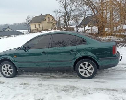 Зеленый Фольксваген Пассат, объемом двигателя 1.9 л и пробегом 230 тыс. км за 3300 $, фото 1 на Automoto.ua