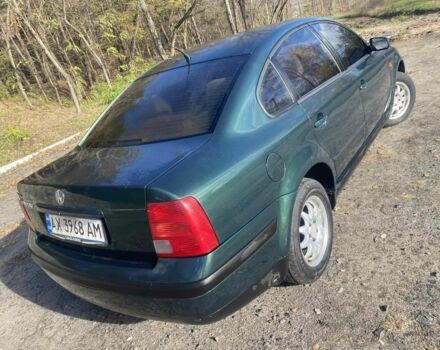 Зеленый Фольксваген Пассат, объемом двигателя 1.6 л и пробегом 12 тыс. км за 2000 $, фото 1 на Automoto.ua