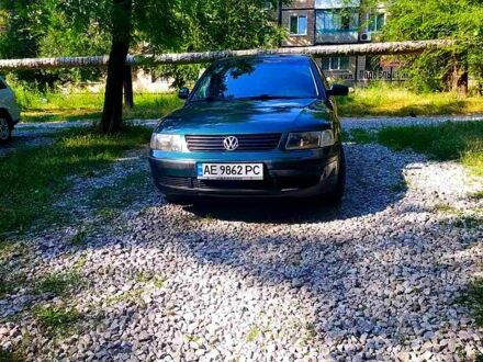 Зеленый Фольксваген Пассат, объемом двигателя 1.6 л и пробегом 0 тыс. км за 2200 $, фото 1 на Automoto.ua