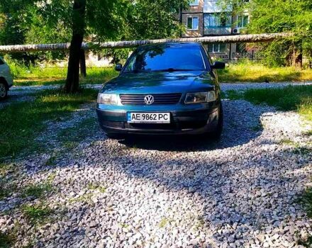 Зелений Фольксваген Пассат, об'ємом двигуна 1.6 л та пробігом 0 тис. км за 2200 $, фото 1 на Automoto.ua