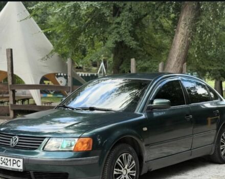 Фольксваген Пассат 1998 в Краматорске на Automoto.ua Зеленый Фольксваген Пассат, объемом двигателя 1.6 л и пробегом 415 тыс. км за 3400 $, фото 1 на Automoto.ua