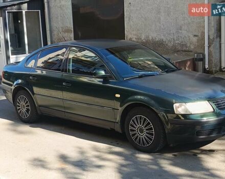 Зелений Фольксваген Пассат, об'ємом двигуна 1.9 л та пробігом 284 тис. км за 3500 $, фото 1 на Automoto.ua