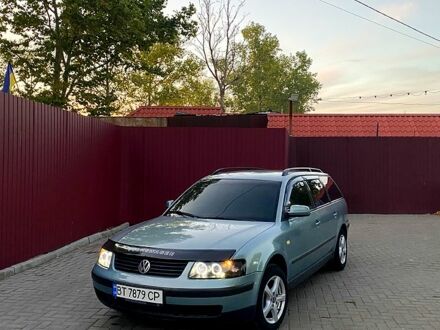 Зеленый Фольксваген Пассат, объемом двигателя 1.8 л и пробегом 0 тыс. км за 4500 $, фото 1 на Automoto.ua