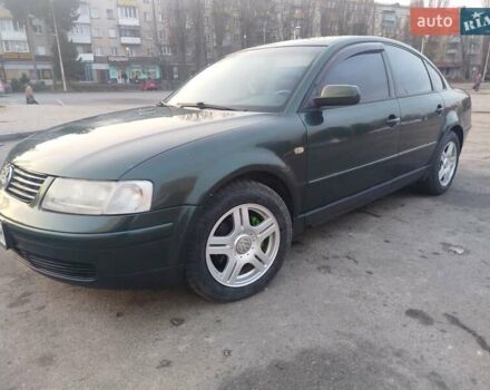 Зеленый Фольксваген Пассат, объемом двигателя 2.8 л и пробегом 380 тыс. км за 2999 $, фото 1 на Automoto.ua
