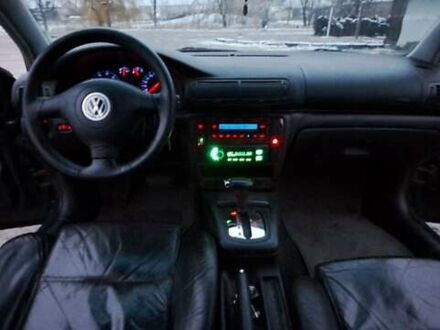 Фольксваген Пассат 1998 в Сумах на Automoto.ua Зеленый Фольксваген Пассат, объемом двигателя 1.8 л и пробегом 240 тыс. км за 3500 $, фото 1 на Automoto.ua