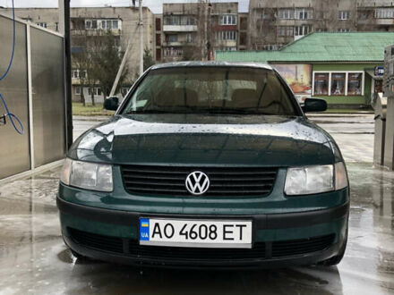 Фольксваген Пассат 1998 в Сваляве на Automoto.ua Зеленый Фольксваген Пассат, объемом двигателя 1.9 л и пробегом 315 тыс. км за 3100 $, фото 1 на Automoto.ua