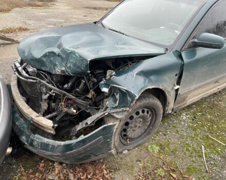 Зеленый Фольксваген Пассат, объемом двигателя 1.6 л и пробегом 3 тыс. км за 1000 $, фото 1 на Automoto.ua