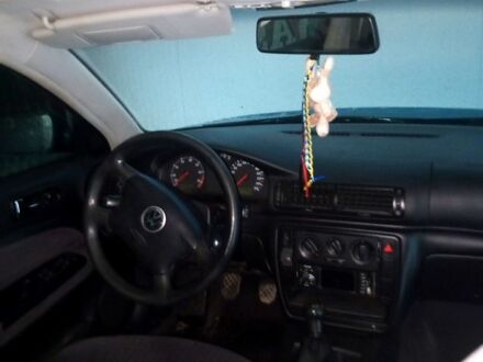 Фольксваген Пассат 1998 в Лановцах на Automoto.ua Зеленый Фольксваген Пассат, объемом двигателя 1.8 л и пробегом 245 тыс. км за 3400 $, фото 1 на Automoto.ua