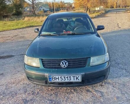Зеленый Фольксваген Пассат, объемом двигателя 1.9 л и пробегом 1000 тыс. км за 4000 $, фото 1 на Automoto.ua