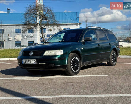 Фольксваген Пассат 1998 в Житомире на Automoto.ua Зеленый Фольксваген Пассат, объемом двигателя 1.9 л и пробегом 300 тыс. км за 2800 $, фото 1 на Automoto.ua