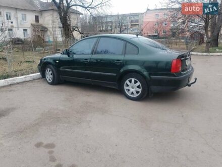 Фольксваген Пассат 1999 у Тульчине на Automoto.ua Зелений Фольксваген Пассат, об'ємом двигуна 1.8 л та пробігом 214 тис. км за 3150 $, фото 1 на Automoto.ua