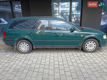 Зелений Фольксваген Пассат, об'ємом двигуна 1.9 л та пробігом 370 тис. км за 2500 $, фото 1 на Automoto.ua