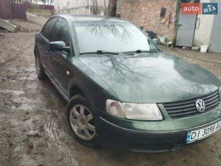 Зелений Фольксваген Пассат, об'ємом двигуна 1.78 л та пробігом 247 тис. км за 2250 $, фото 1 на Automoto.ua