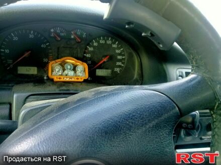 Зелений Фольксваген Пассат, об'ємом двигуна 1.9 л та пробігом 295 тис. км за 3000 $, фото 1 на Automoto.ua